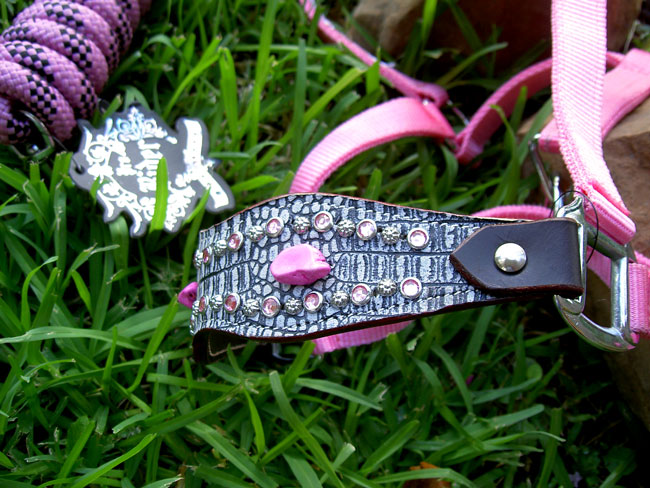 HALTER BRONC SILVER NYLON NOSE BAND CRYSTALS BLING PINK  